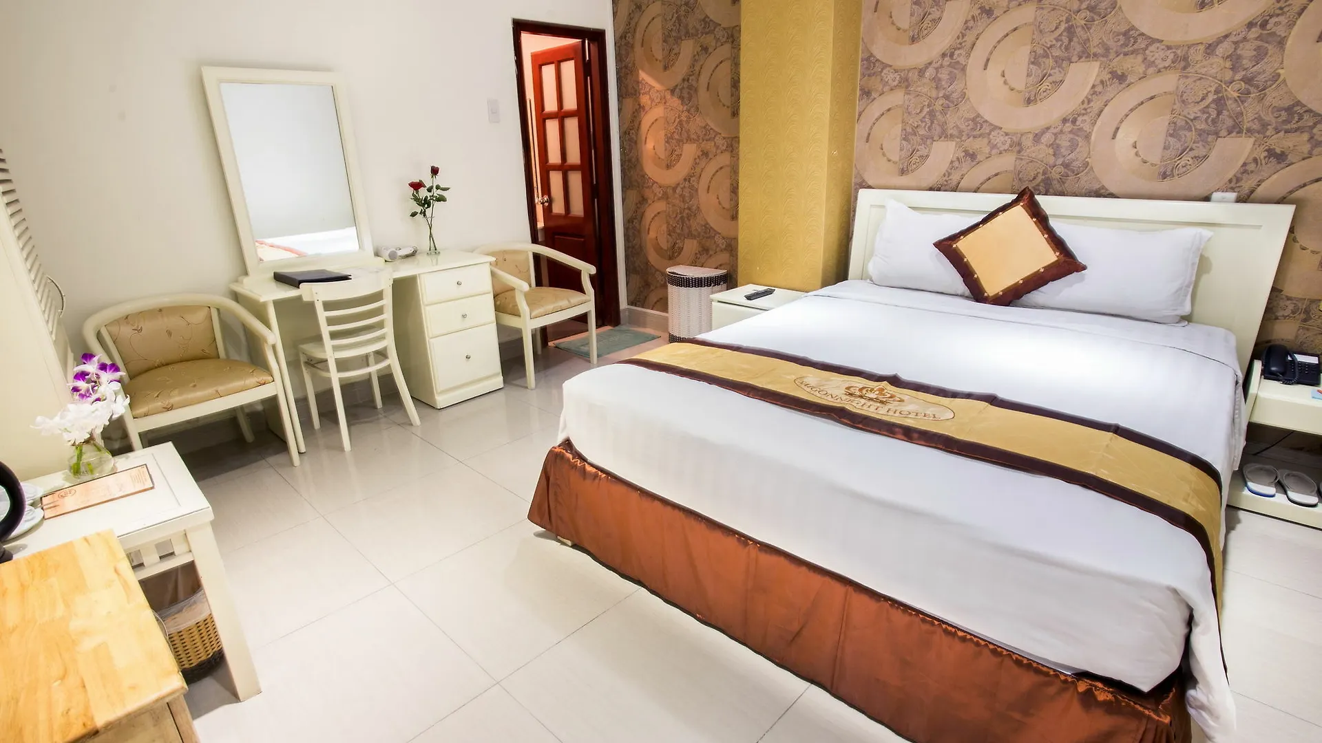 Saigon Night Hotel Ho Chi Minh City 2*,