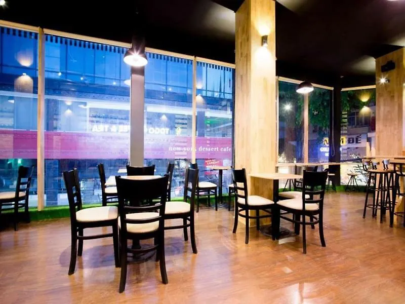 Saigon Night Hotel Ho Chi Minh City 2*,